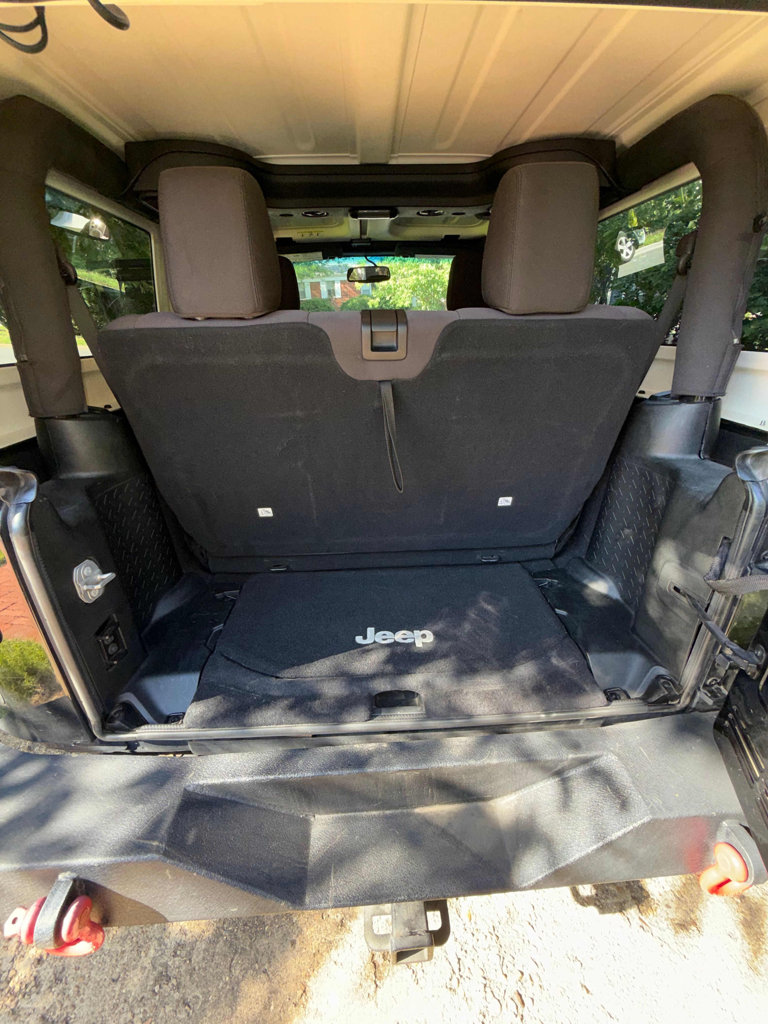 Used 2017 Jeep Wrangler Sport AWD/4WD image 9