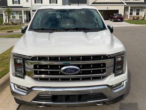 Used 2022 Ford F150 Lariat w/ Equipment Group 502A High AWD/4WD image 12