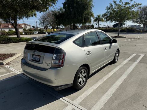 Used 2004 Toyota Prius image 8