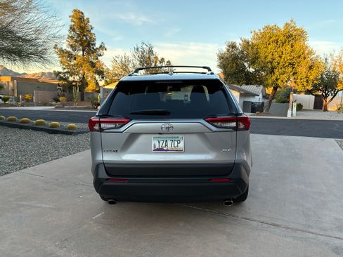 Used 2023 Toyota RAV4 XLE image 5