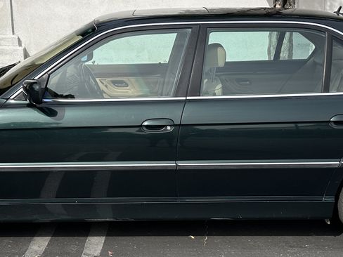 Used 2001 BMW 740iL image 4