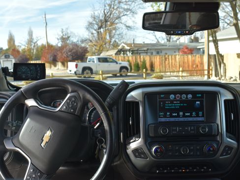 Used 2017 Chevrolet Silverado 2500 LTZ w/ Duramax Plus Package image 18