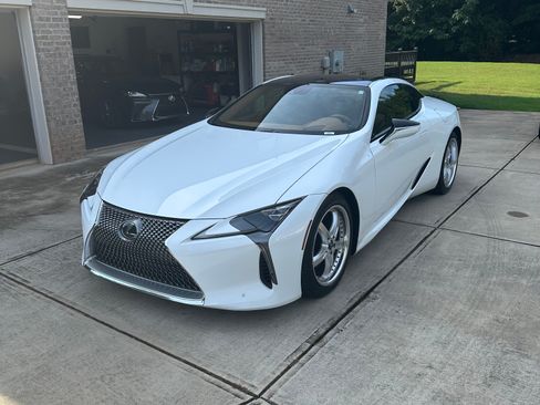 Used 2018 Lexus LC 500 Coupe w/ Touring Package RWD image 5