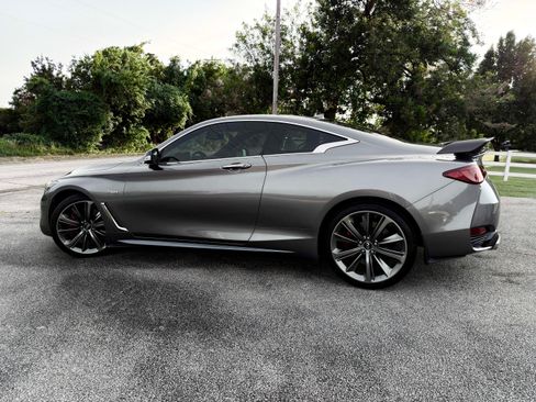 Used 2019 INFINITI Q60 Red Sport 400 w/ Cargo Package AWD/4WD image 15