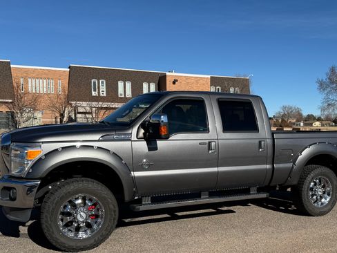 Used 2011 Ford F350 Lariat w/ Lariat Interior Pkg image 6