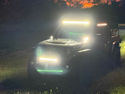 Used 2022 Jeep Gladiator Rubicon w/ LED Lighting Group image 32