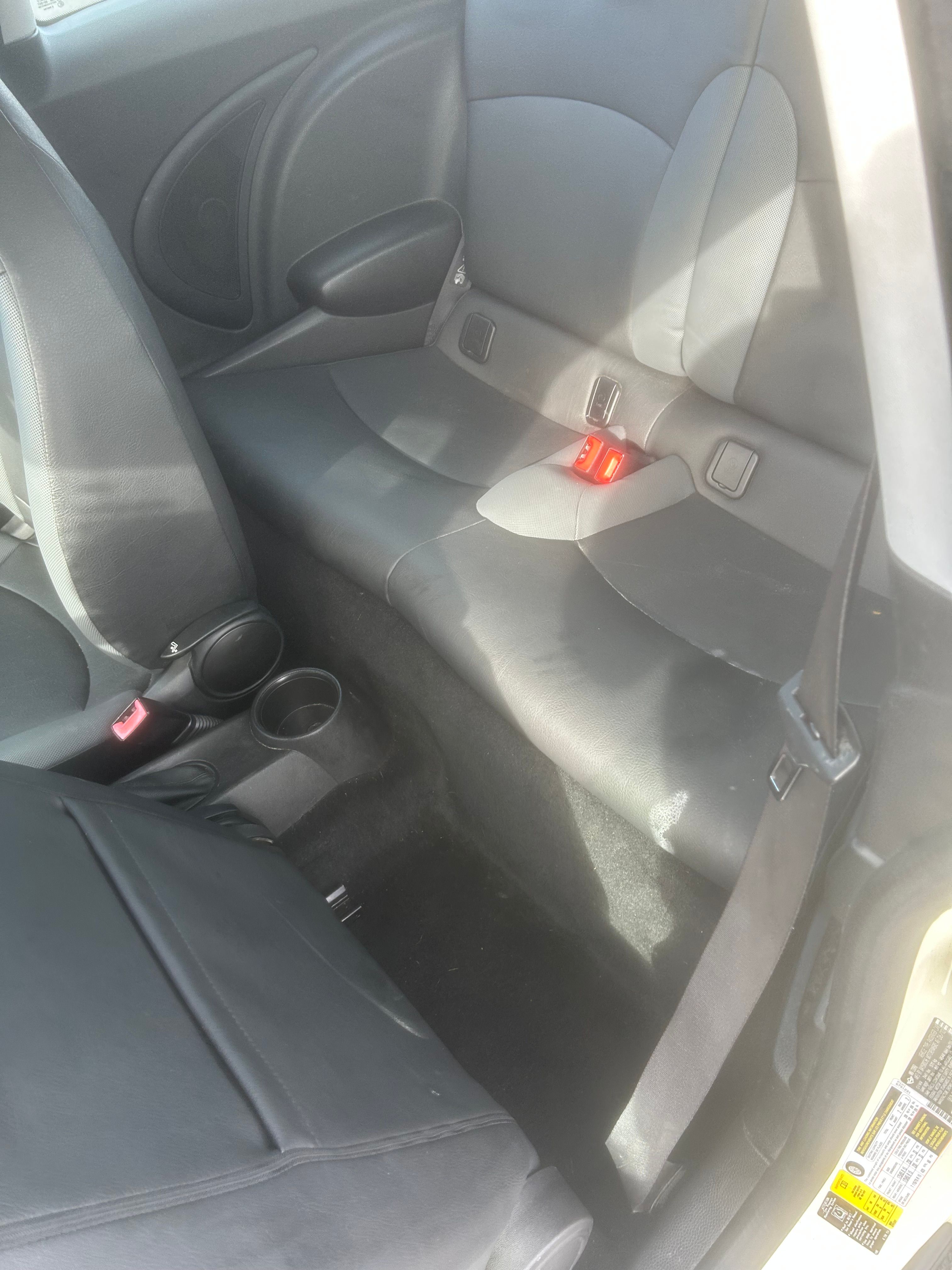 Used 2010 MINI Cooper Hardtop FWD image 9