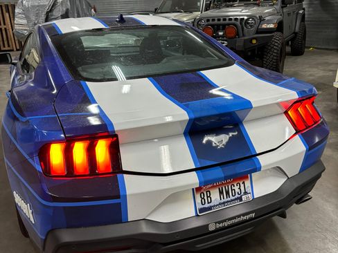 Used 2024 Ford Mustang Coupe image 5