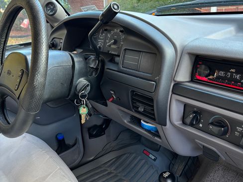 Used 1997 Ford F250 4x4 SuperCab Heavy Duty image 15