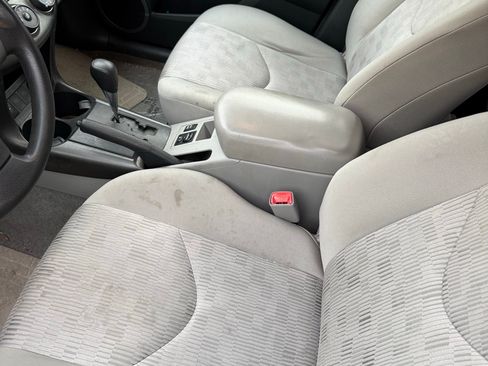 Used 2012 Toyota RAV4 4WD V6 image 5