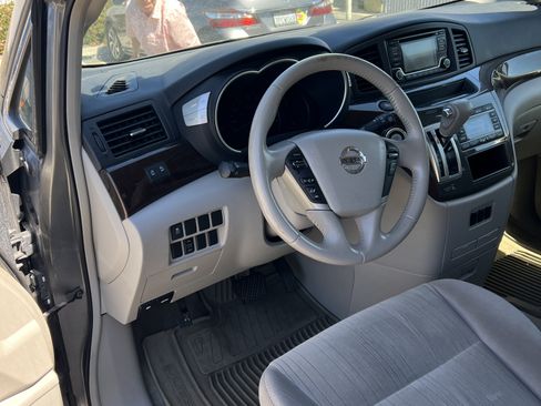 Used 2016 Nissan Quest SV image 4
