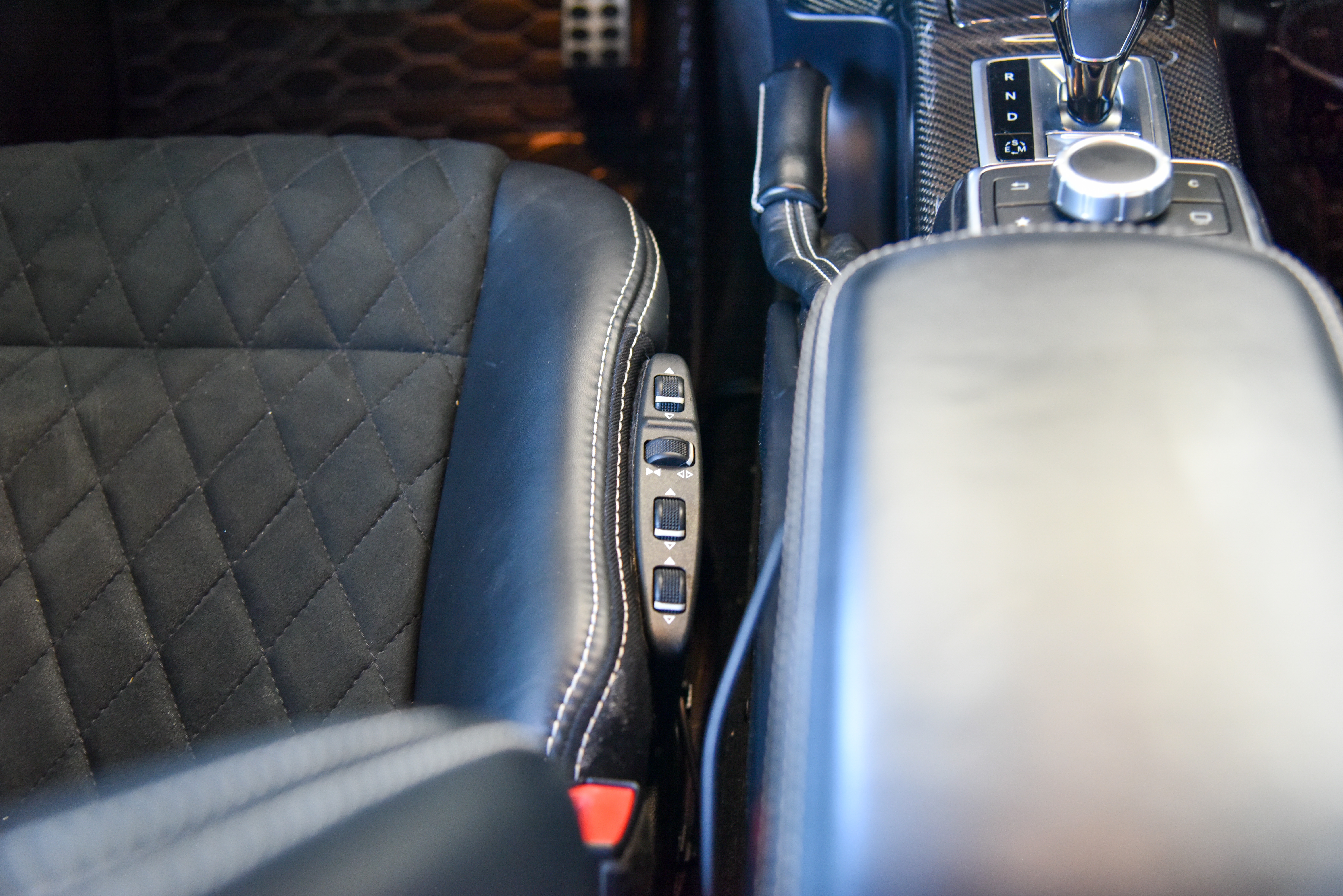 Used 2017 Mercedes-Benz G 550 Squared image 24