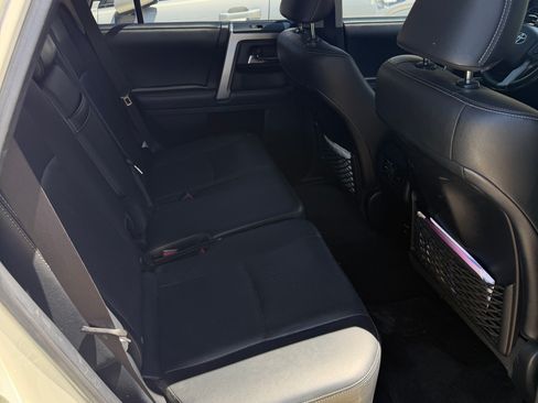 Used 2018 Toyota 4Runner Limited AWD/4WD image 10