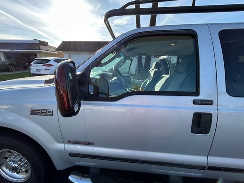 Used 2004 Ford F350 XLT image 5