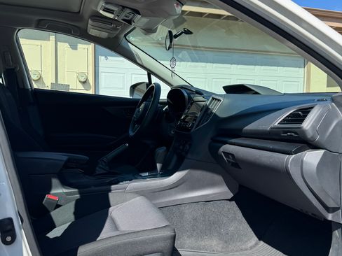 Used 2017 Subaru Impreza 2.0i Premium image 22