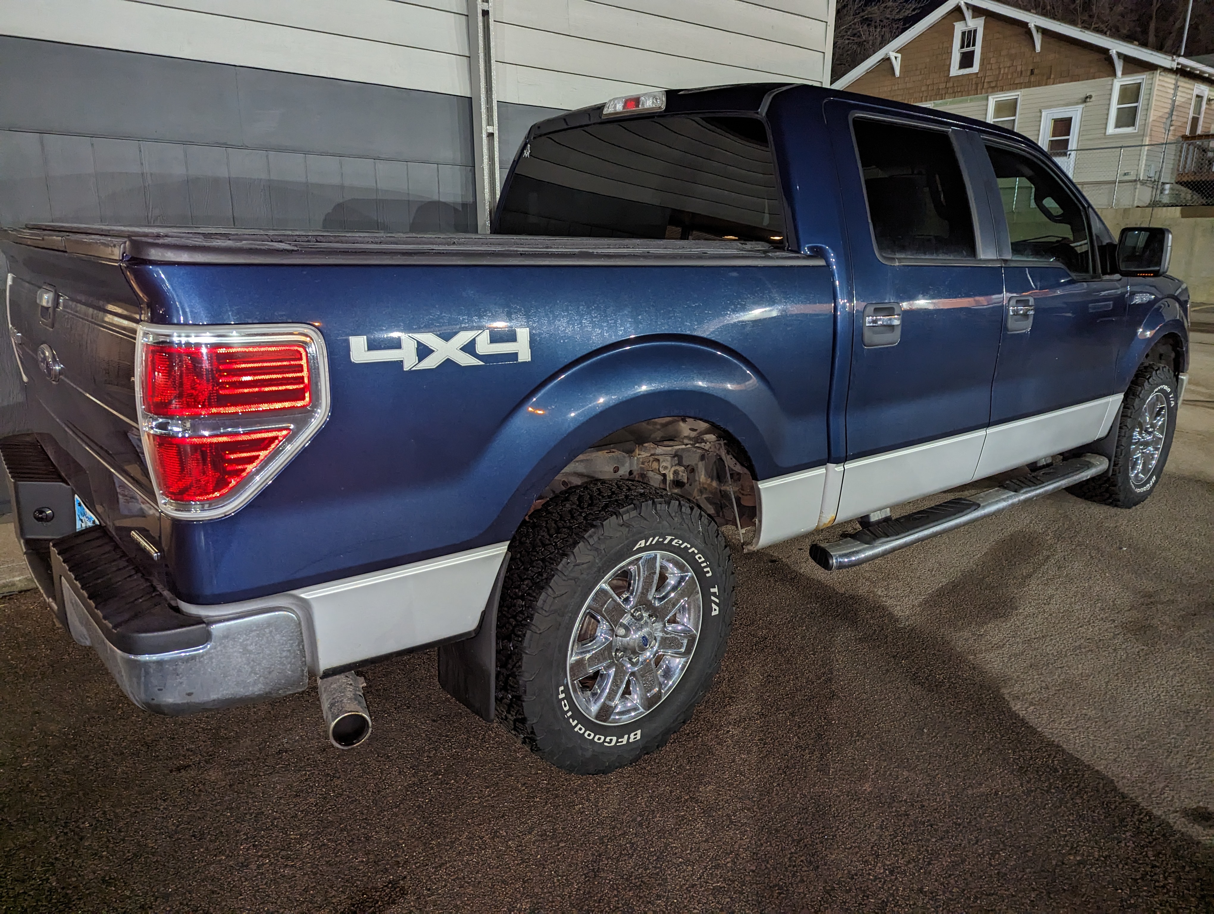 Used 2013 Ford F150 XLT w/ XLT Chrome Pkg AWD/4WD image 2