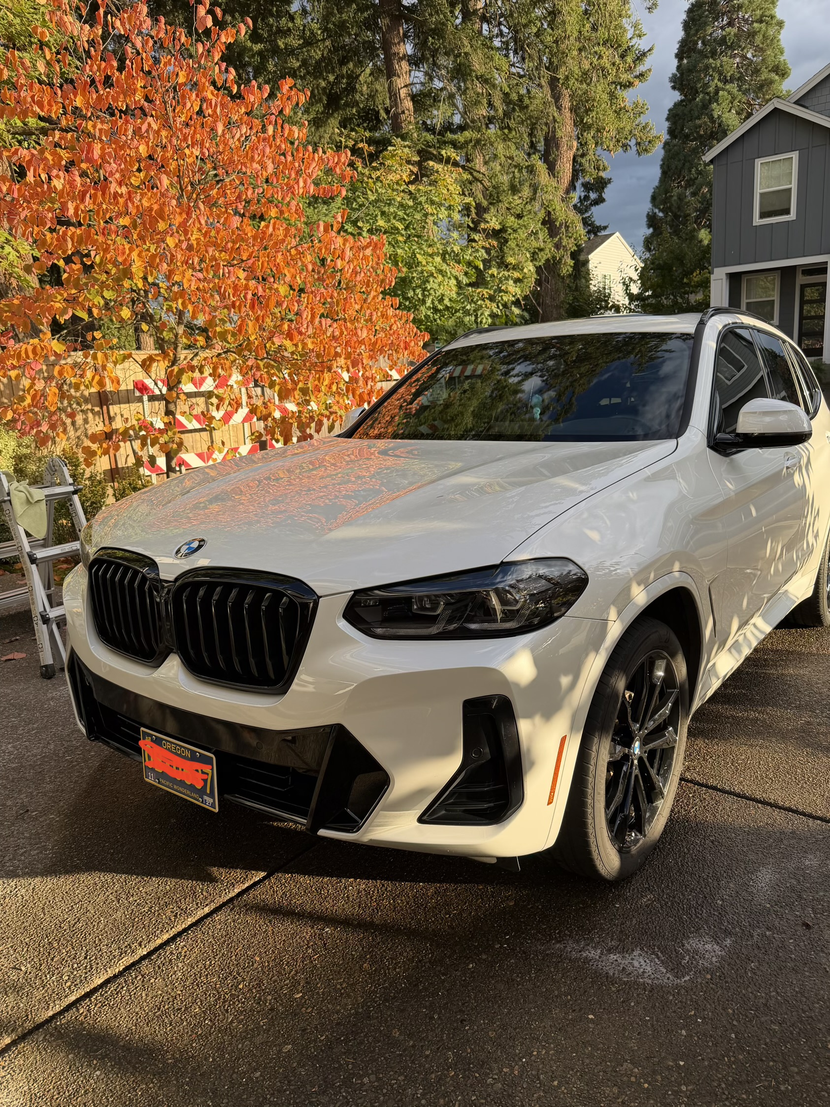 Used 2022 BMW X3 xDrive30i w/ M Sport Package AWD/4WD image 2