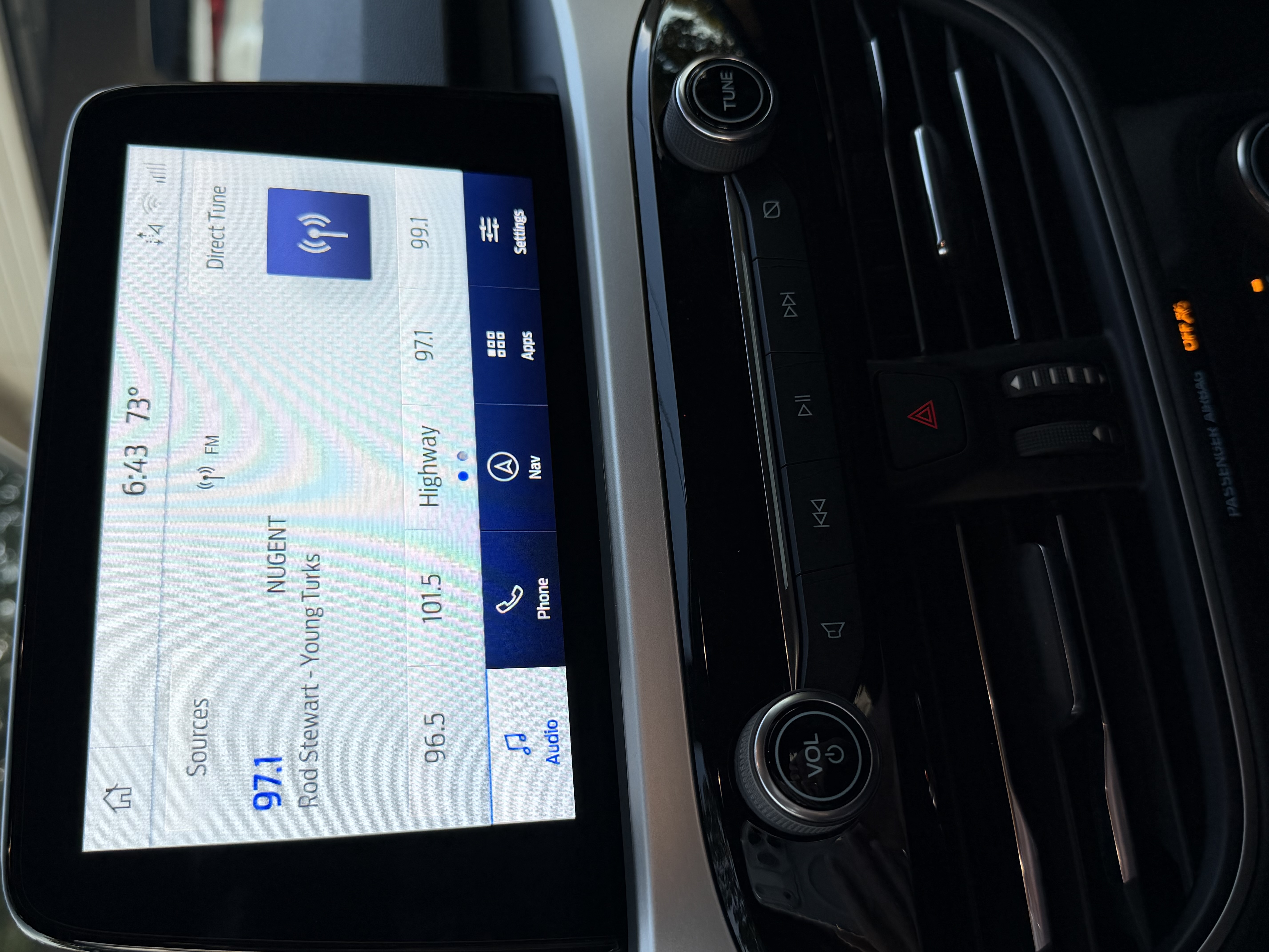 Used 2020 Ford Escape SEL FWD image 6