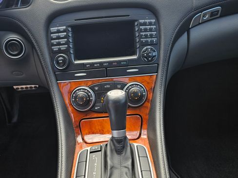 Used 2005 Mercedes-Benz SL 500 image 13