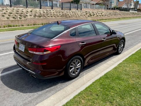 Used 2020 Kia Optima LX FWD image 5