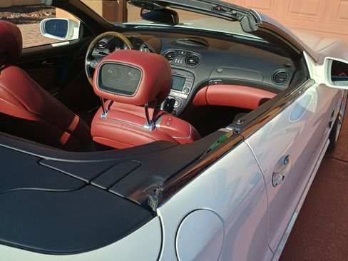 Used 2009 Mercedes-Benz SL 550 image 11
