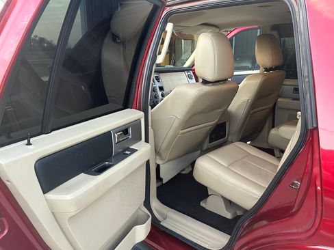 Used 2017 Ford Expedition XLT w/ Equipment Group 201A image 17
