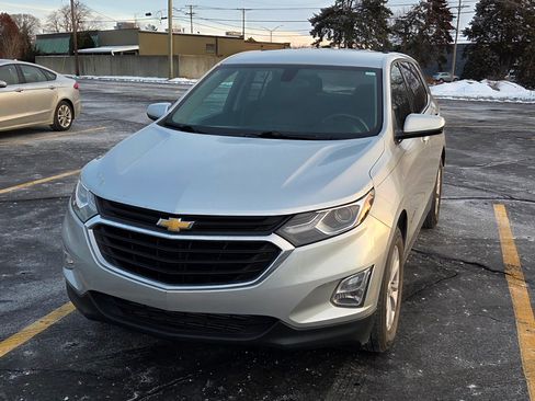 Used 2018 Chevrolet Equinox LT image 4