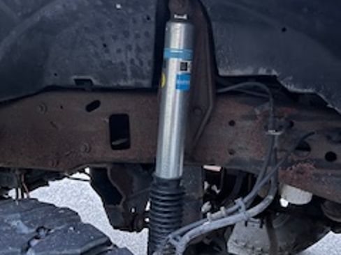 Used 2005 Ford Excursion XLT image 10