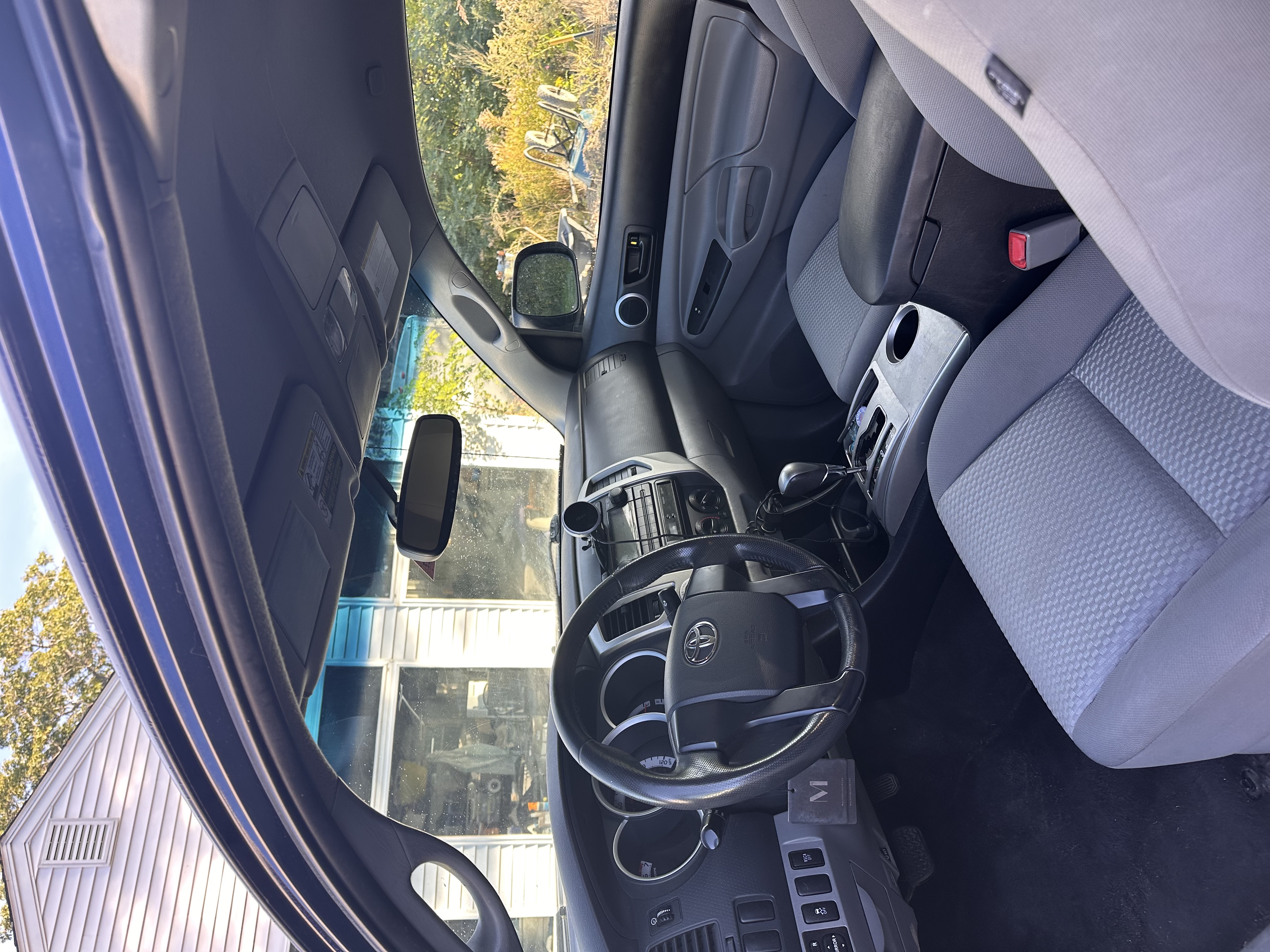 Used 2012 Toyota Tacoma 4x4 Access Cab V6 w/ SR5 Pkg image 4