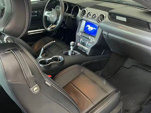 Used 2017 Ford Mustang GT Premium w/ GT Performance Package RWD image 11