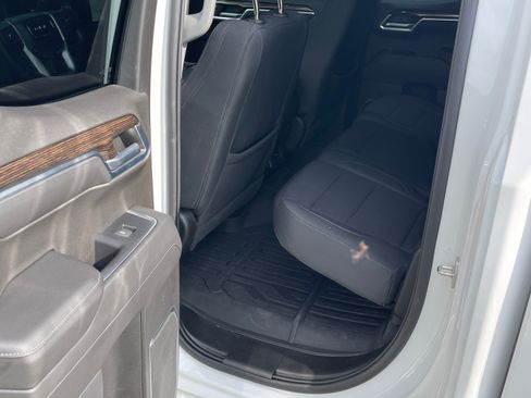 Used 2022 GMC Sierra 1500 Elevation RWD image 12