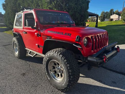 Used 2019 Jeep Wrangler Sport image 14