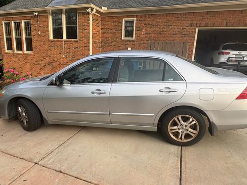 Used 2007 Honda Accord SE image 8