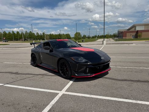Used 2024 Nissan Z NISMO w/ Floor Mat Package RWD image 17