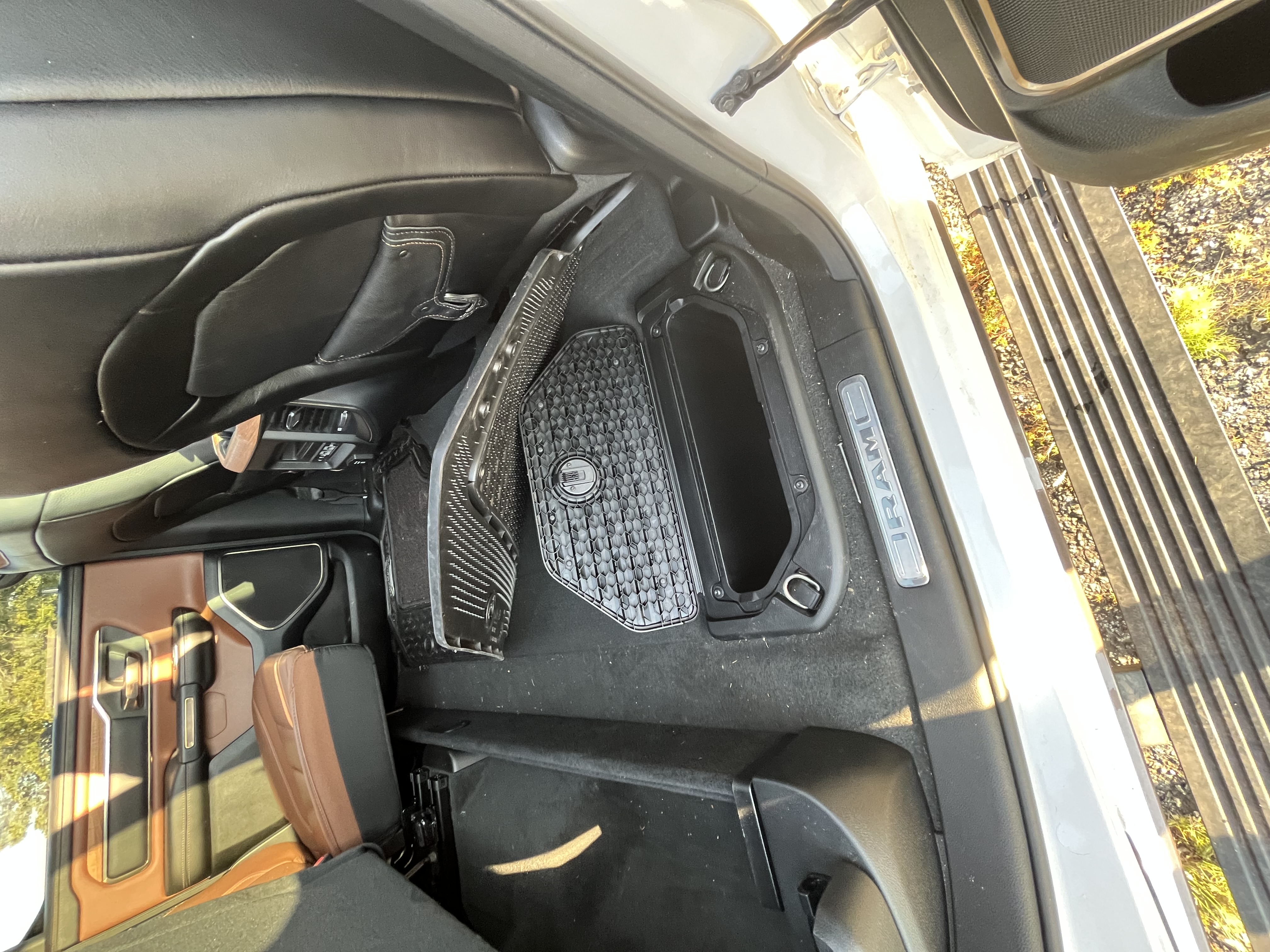 Used 2020 RAM 1500 Limited AWD/4WD image 9