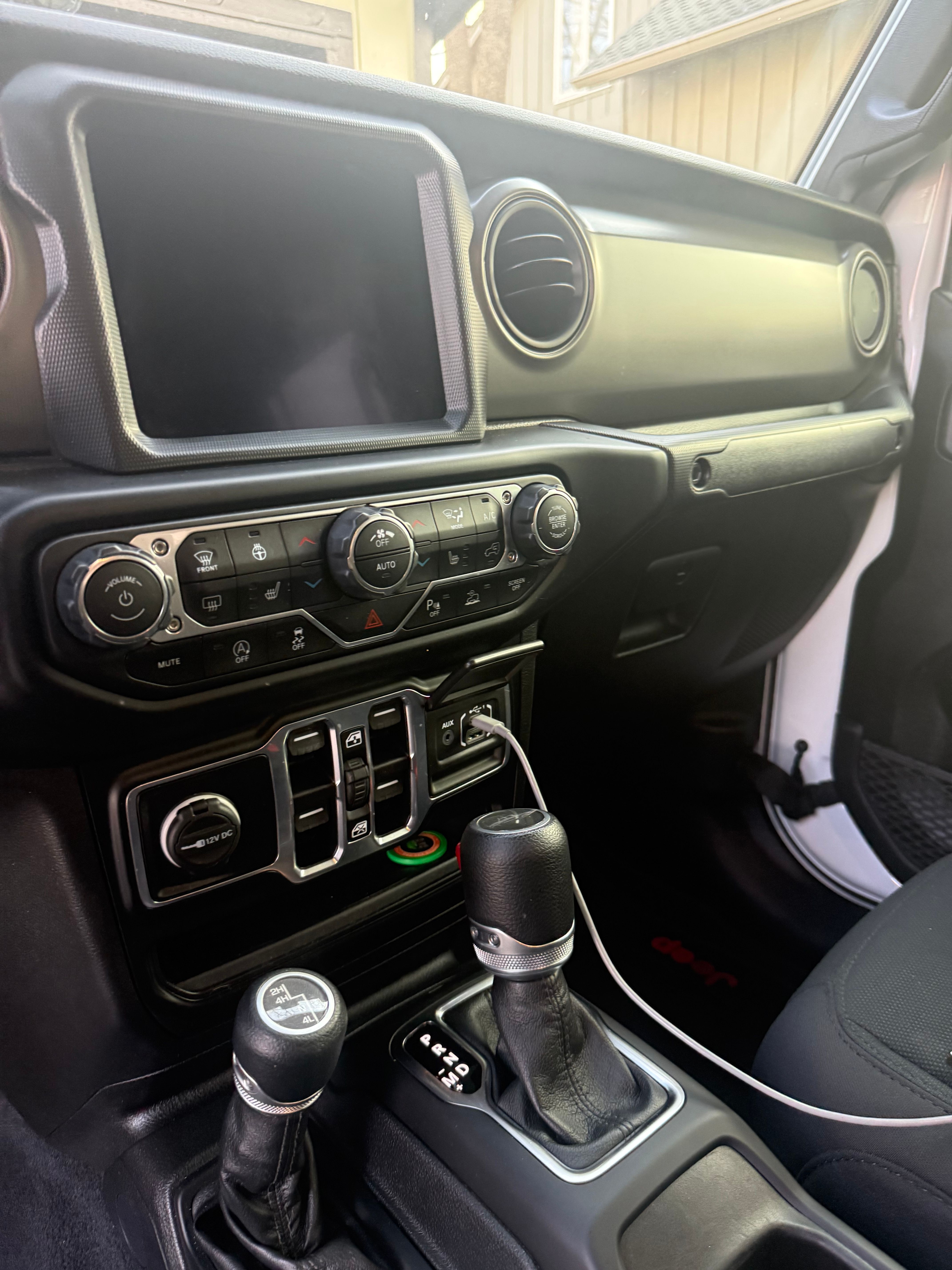 Used 2021 Jeep Gladiator Sport AWD/4WD image 8