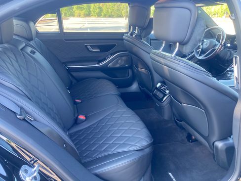 Used 2025 Mercedes-Benz S 580 4MATIC Sedan image 21