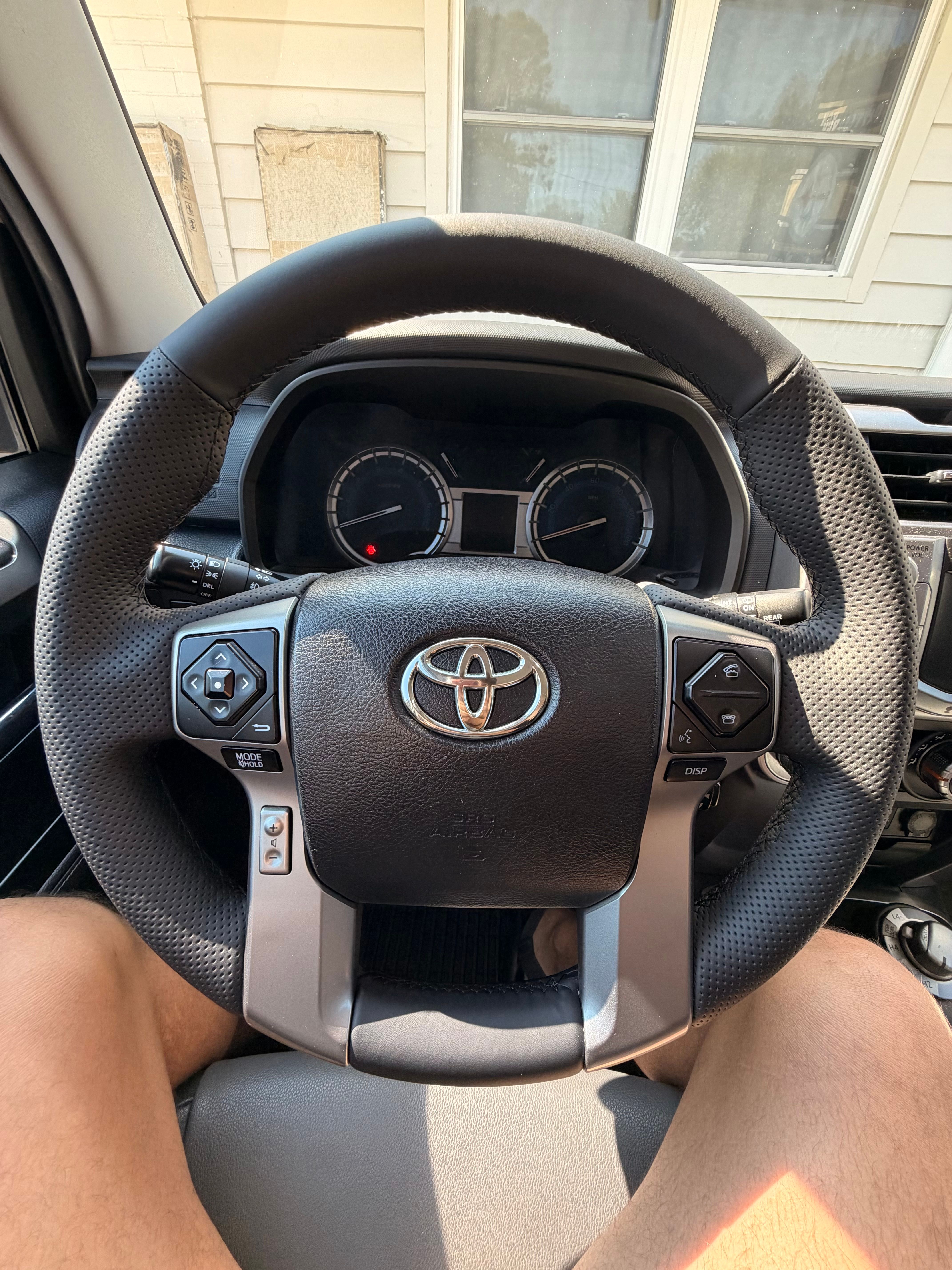 Used 2017 Toyota 4Runner SR5 Premium w/ Convenience Package AWD/4WD image 15