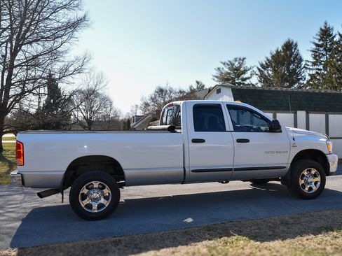 Used 2006 Dodge Ram 3500 Truck SLT image 8