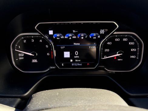 Used 2021 GMC Yukon SLT w/ SLT Luxury Plus Package image 13