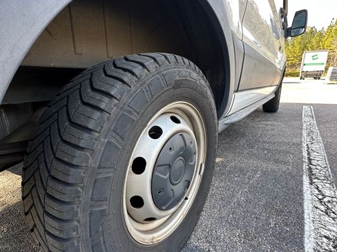 Used 2015 Ford Transit 250 130 Medium Roof image 6