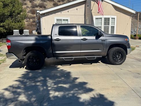 Used 2020 Toyota Tundra SR5 w/ SR5 Upgrade Package image 8