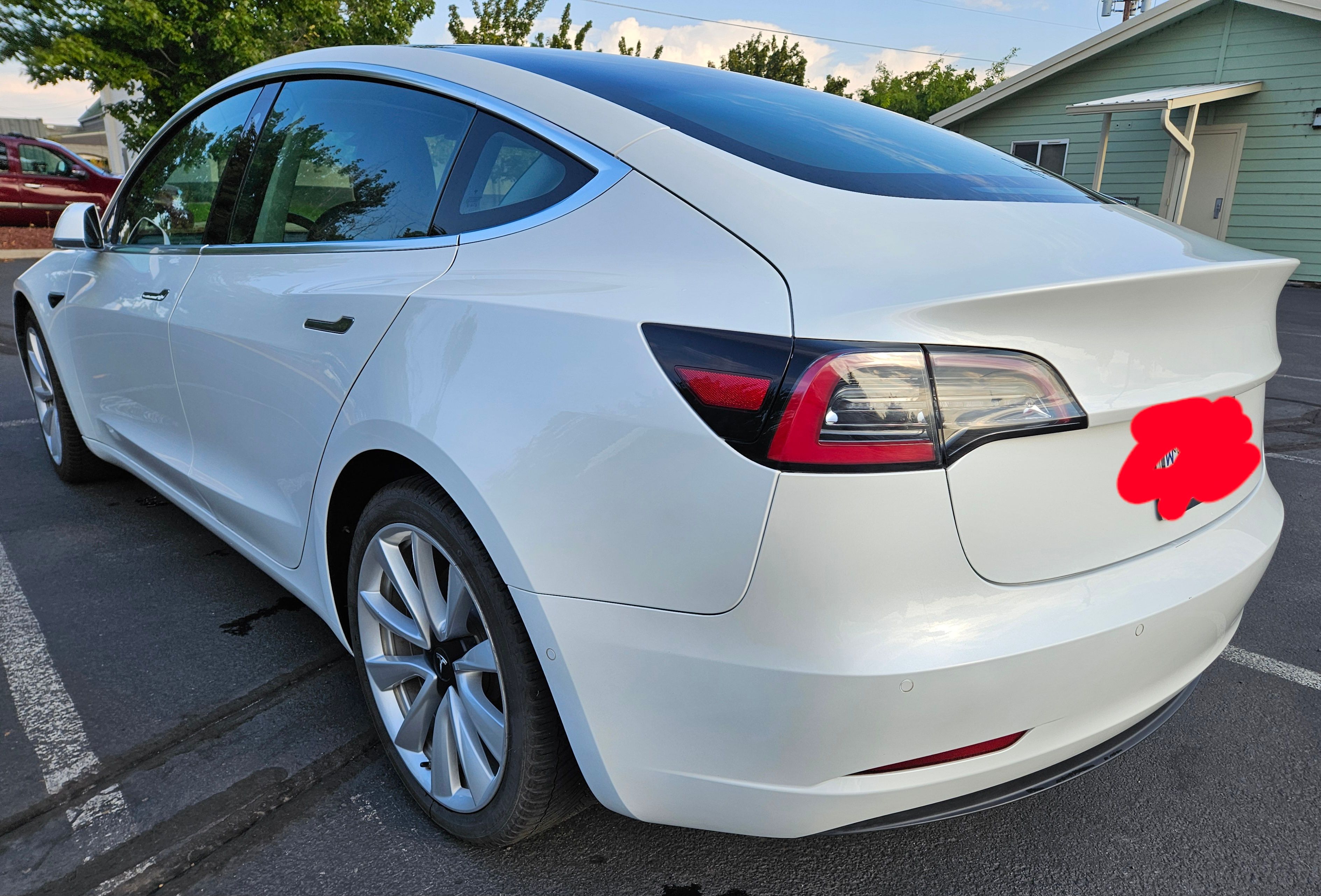 Used 2020 Tesla Model 3 Standard Range Plus RWD image 8