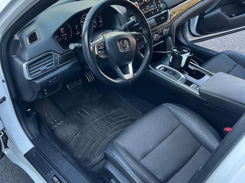 Used 2021 Honda Accord Sport image 6