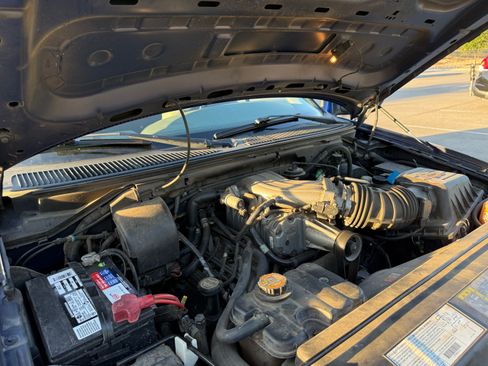 Used 2003 Ford F150 Lightning image 24