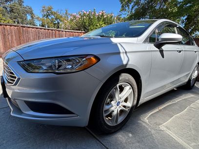 Used 2018 Ford Fusion SE w/ Fusion SE Technology Package