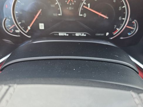 Used 2018 BMW 750i image 8