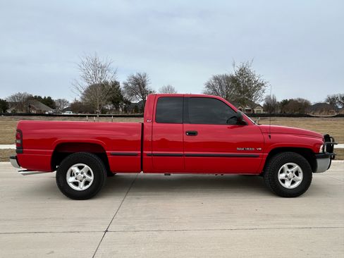 Used 1999 Dodge Ram 1500 Truck 2WD Quad Cab image 9