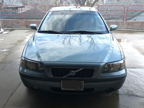 Used 2004 Volvo S60 2.4 FWD image 5