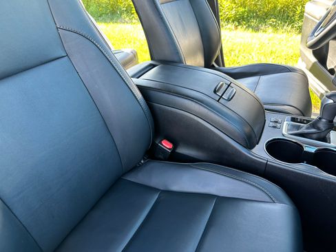 Used 2016 Toyota Highlander XLE image 14